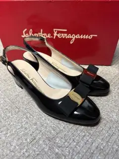 【レア】Salvatore Ferragamブラックスリングバックシューズ
