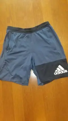 adidas AEROREADY ネイビーショートパンツ