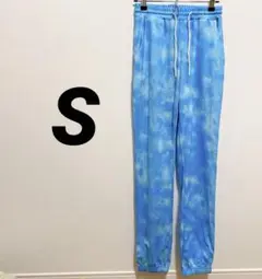 Item thumbnail for item 04462582-30b9-4b7b-b893-308620318807