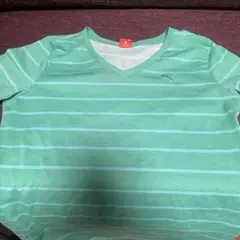 Puma 緑色 ストライプ Vネック Tシャツ