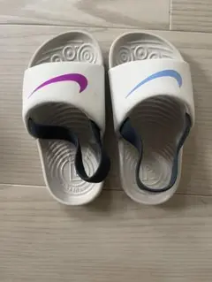 Nike カラフル スライドサンダル