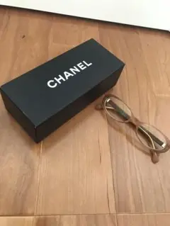CHANEL メガネ ケース付き