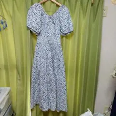 ユニクロレディーススリーブワンピース白青花柄