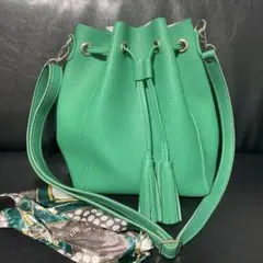 【未使用】差し色ショルダーバック　グリーン