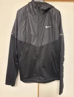 Nike Therma-FIT ブラック ジャケット
