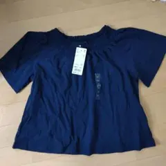 新品タグ付き　ユニクロ　キッズ　シャーリングティシャツ　半袖