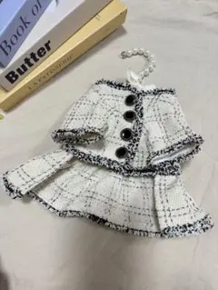 Item thumbnail for item f302f9af-d1f5-4701-8ffa-79de8cd48028