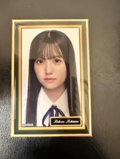 AKB48 小濱心音　缶バッジ（新・劇場壁写、2023宣材ver）