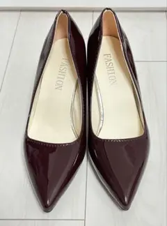 Lace Ladies レースレディース　エナメルポインテッドトゥヒールパンプス