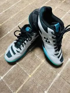 YONEX 830MID