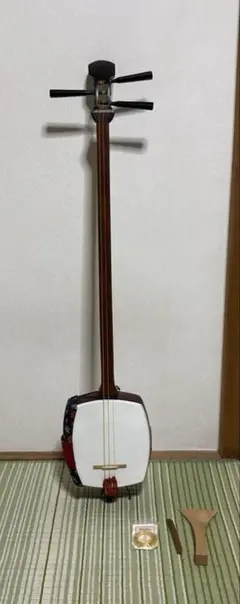 Item thumbnail for item 0e563948-1b6c-4325-8fb1-2eb7276e1ebf