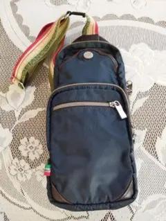 Item thumbnail for item 2b0aa45d-2a40-4d34-8a9d-0333dc6be2da