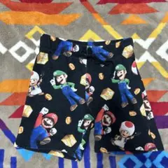 H&M スーパーマリオ 半ズボン 122-128cm
