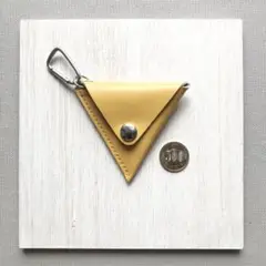 牛レザー三角コインケース　イエロー