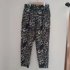 【CAMBIO カンビオ】　レオパード　イージーパンツ　ヒョウ柄　グレー　美品