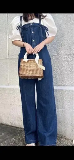 Item thumbnail for item a00d7ac2-dcc3-4a60-a602-499a4cea03c3