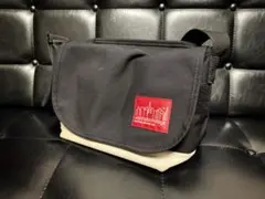 マンハッタンポーテージ ショルダーバッグ 黒/ベージュ