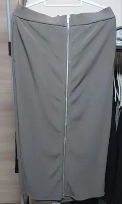 GU フロントジップナローロングスカート 3XL