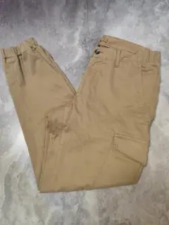 ベージュ ワークパンツ