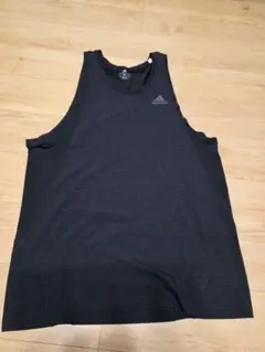 アディダス　タンクトップ　4xo