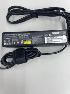 Fujitsu ACアダプター CP500570-02