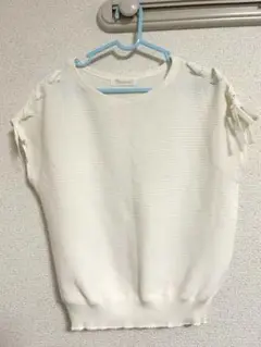 Feroux フェルゥ　リボン付き半袖ニットトップス