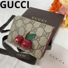 【美品】グッチ インターロッキング GG チェリー 二つ折り財布 PVC
