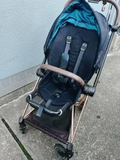 Item thumbnail for item 7951db4d-d196-4018-bf25-30c072b105c3