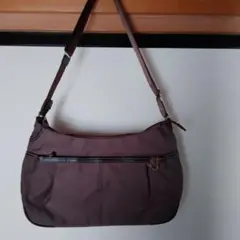 ショルダーバッグ