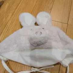 スリーコインズ　ウサギ被り物