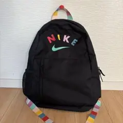 NIKE 黒 リュック カラフルストラップ