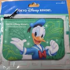 ディズニーリゾート　パークチケット柄ポーチ　ドナルド