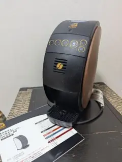 Item thumbnail for item de252ed3-a9c7-4179-95c3-9621c7ecfb54