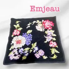 Emjeau アーンジョー　花柄 ハンカチ 黒