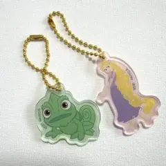 オーマイカフェ　ラプンツェル　パスカル　アクリル　キーホルダー　ディズニー