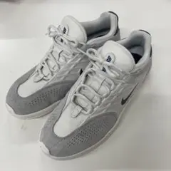 NIKE SB バータブレイ