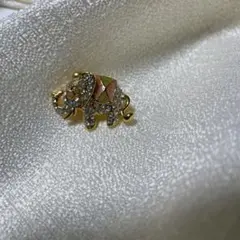 ブローチ　象