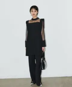 AIC. エーアイシー シースルー切替トップス/センタースリットスラックス