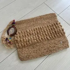 flora bella クラッチバッグ