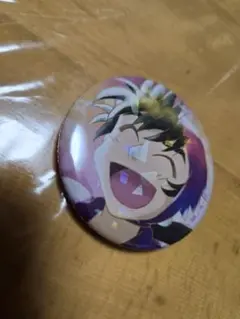 プリズムパターングリッター缶バッチ浜守一郎