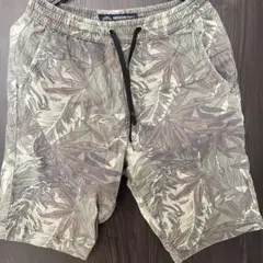 American Eagle 迷彩ショートパンツ