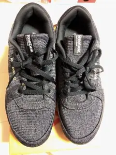 Reebok バランススニーカー23.5cm