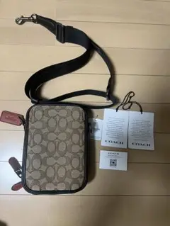 Item thumbnail for item 8fc04d76-a13d-45a5-84a7-3d43a1c710b6