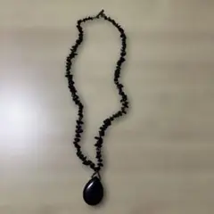 ブルーペンダントネックレス