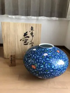 有田焼　染錦牡丹唐草文壷　藤井勝雲作 有田焼 藤井勝雲窯 染錦牡丹唐草文獅子付香炉 | 有田焼ショップ