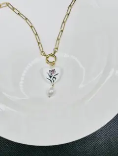 Item thumbnail for item 05f51e58-96c4-4ec5-bce1-e7f55b71f64d