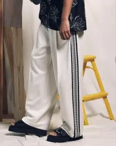 Item thumbnail for item c3b3f8af-bafb-4c2e-8c55-aff0a6239f9c