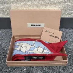 ⭐️未使用⭐️ ミュウミュウ シルク スカーフ 猫柄 ネイビー キャット ⭐️未使用⭐️ ミュウミュウ シルク スカーフ 猫柄 ネイビー