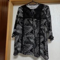 未使用　レース付きシフォンチュニック　前リボン付き　フリーサイズ