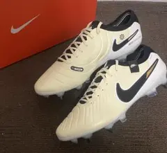 「最終値下げ」Nike Tiempo スパイク　SG 取り替え式　27.5㎝ 2025年最新】ティエンポ sg 27.5の人気アイテム - メルカリ